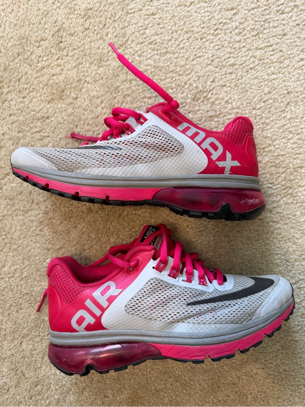 Nike Air Max Women’s Size 6 555764-012 From 2014